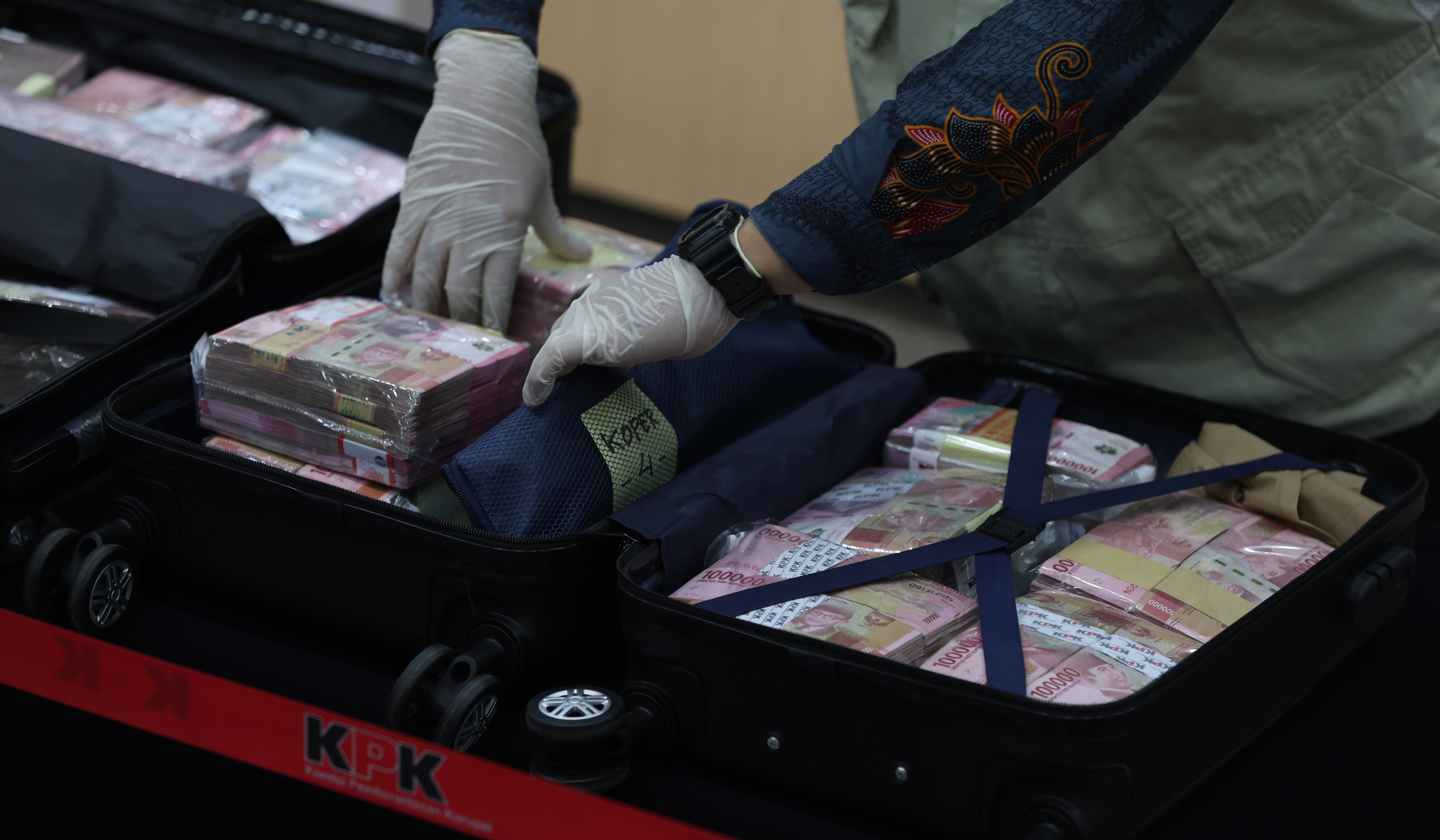 Konferensi pers KPK terkait dugaan korupsi bea cukai. (Agus Priatna/SinPo.id)