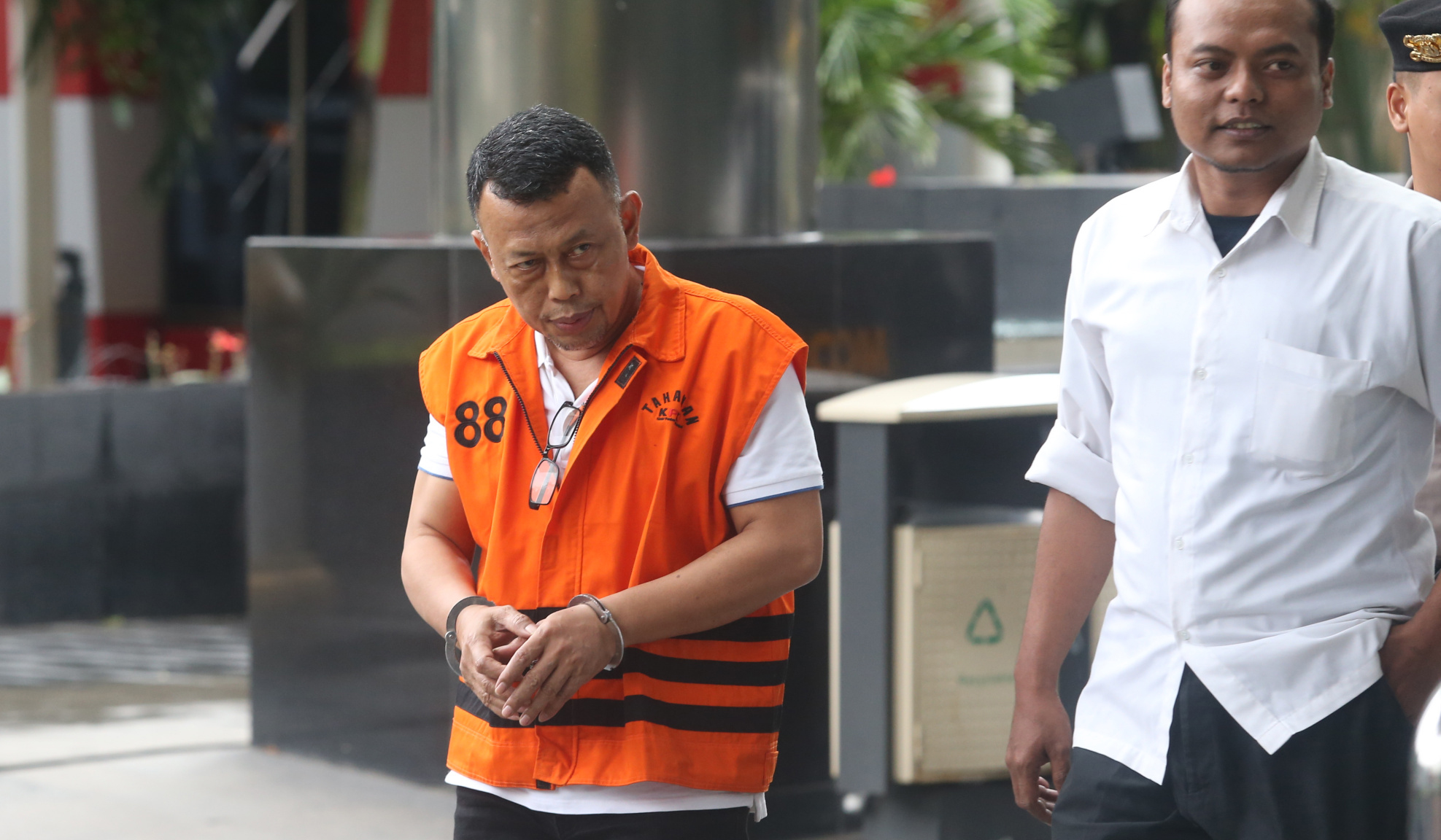 KPK periksa Bupati Ponorogo nonaktif Sugiri Sancoko. (Agus Priatna/SinPo.id)