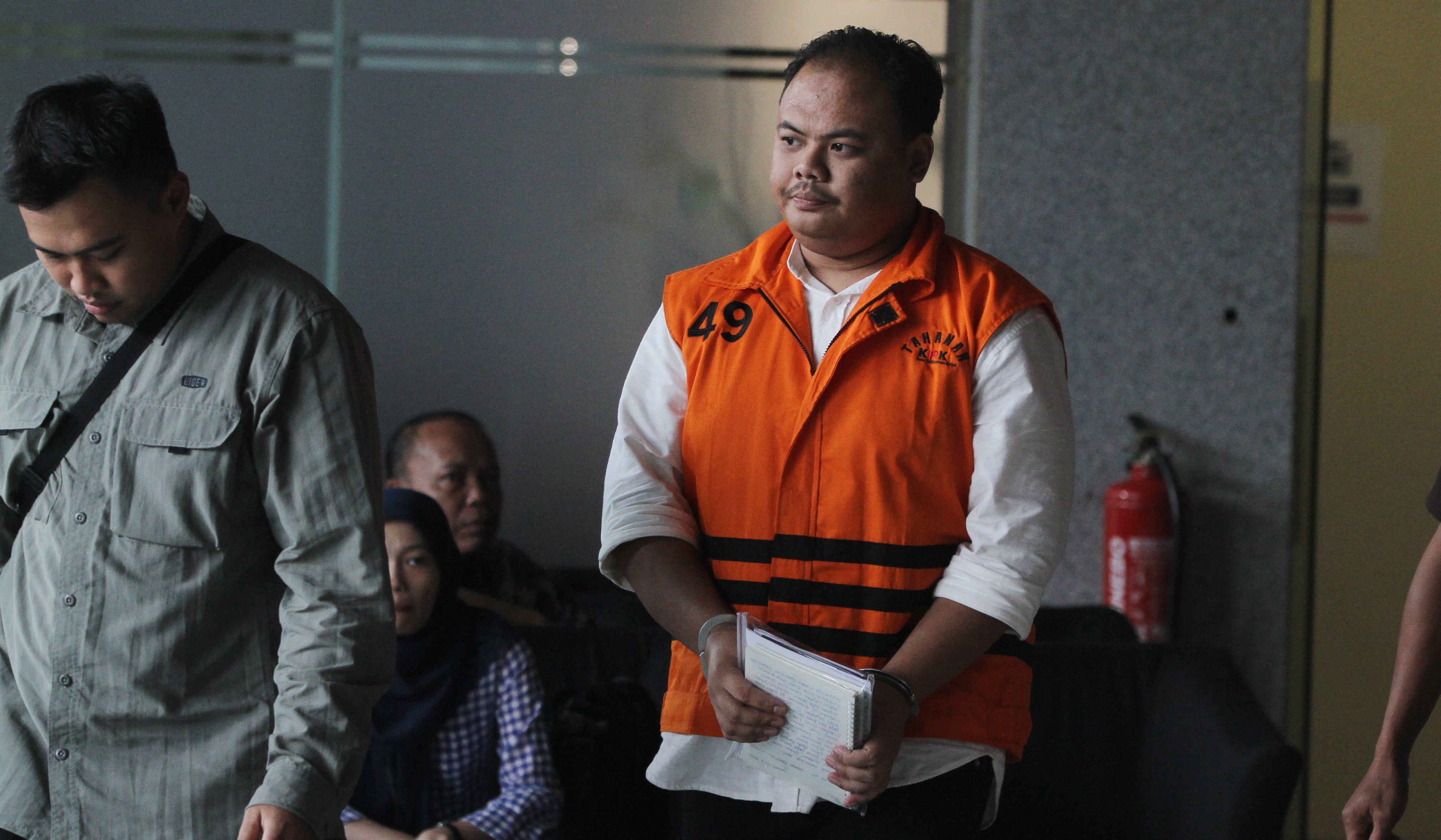 Pemeriksaan Rayhan Dulasmi Pilang di KPK. (Agus Priatna/SinPo.id)