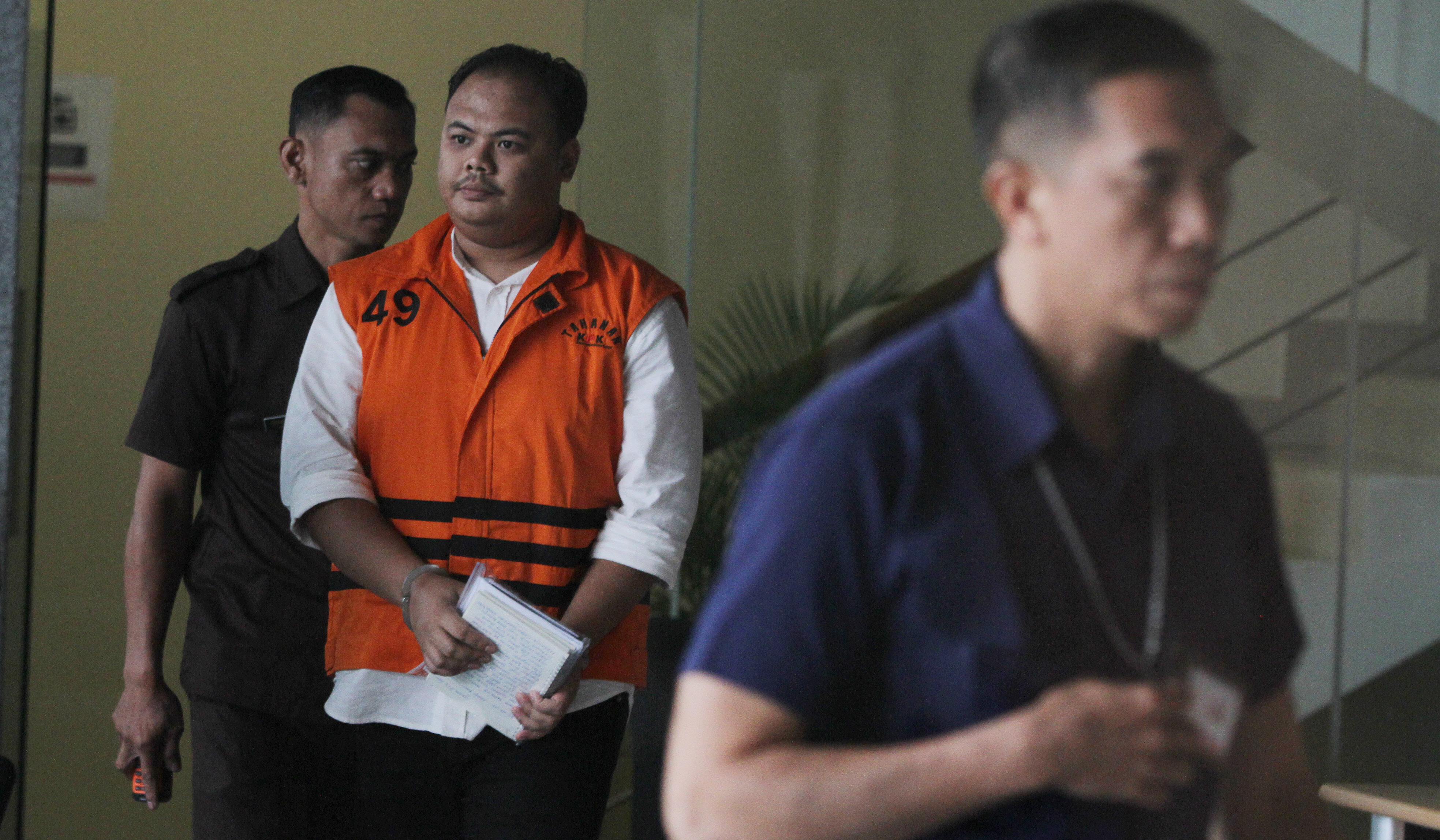 Pemeriksaan Rayhan Dulasmi Pilang di KPK. (Agus Priatna/SinPo.id)