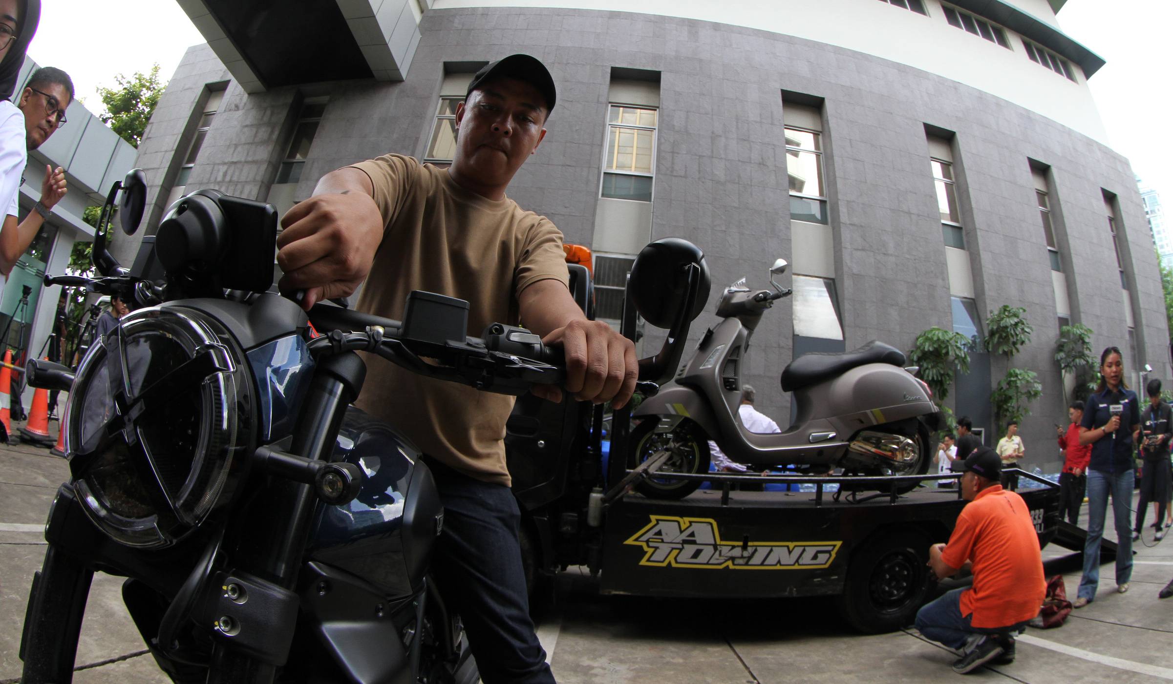 Barang sitaan KPK. (Agus Priatna/SinPo.id)