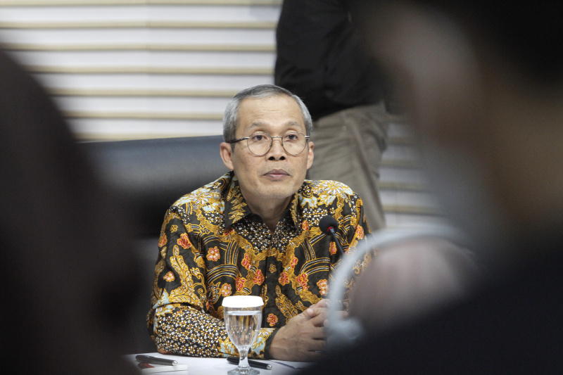 KPK resmi menahan Direktur Utama PT CLM Helmu Hermawan penyuap Wamenkumham Eddy Hiariej sebesar Rp 4 miliar (Ashar/SinPo.id)