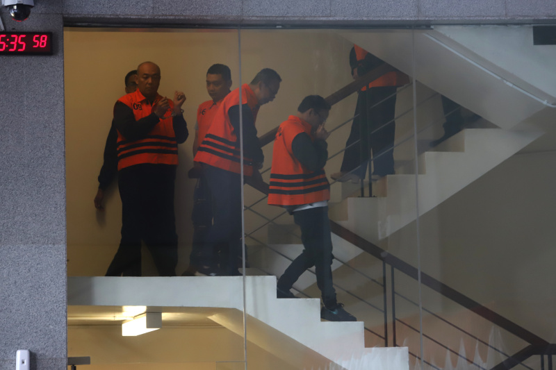 KPK resmi menahan Wamenaker Immanuel Ebenezer terkait kasus pemerasan pengurusan sertifikat K3 (Ashar/SinPo.id)