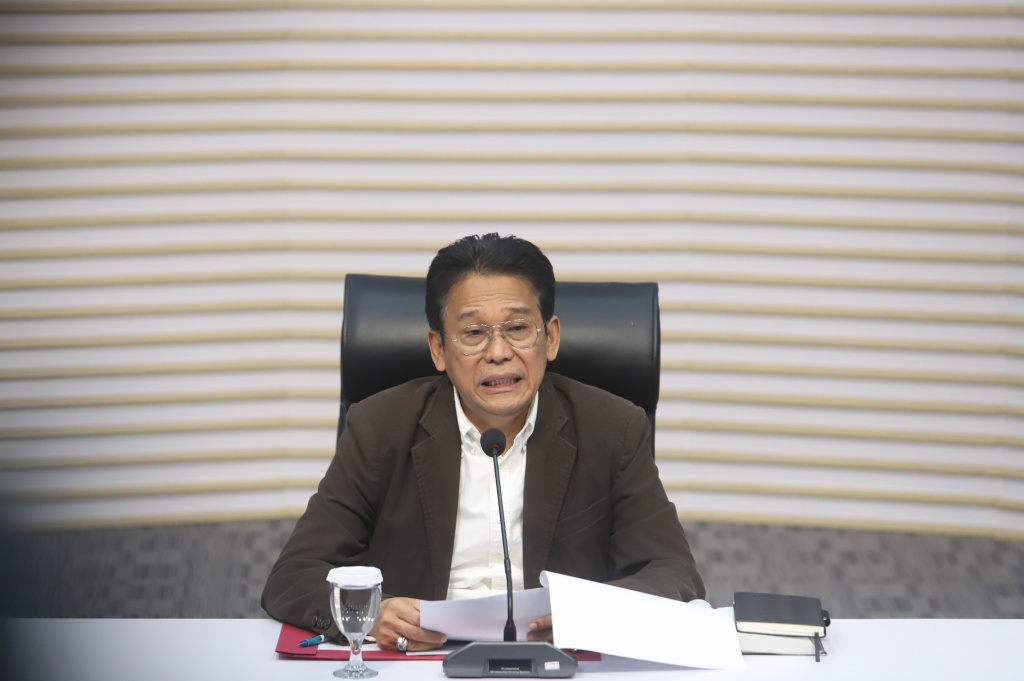 KPK menetapkan tersangka Gubernur Riau terkait kasus korupsi UPT Jalan dan Jembatan (Ashar/SinPo.id)