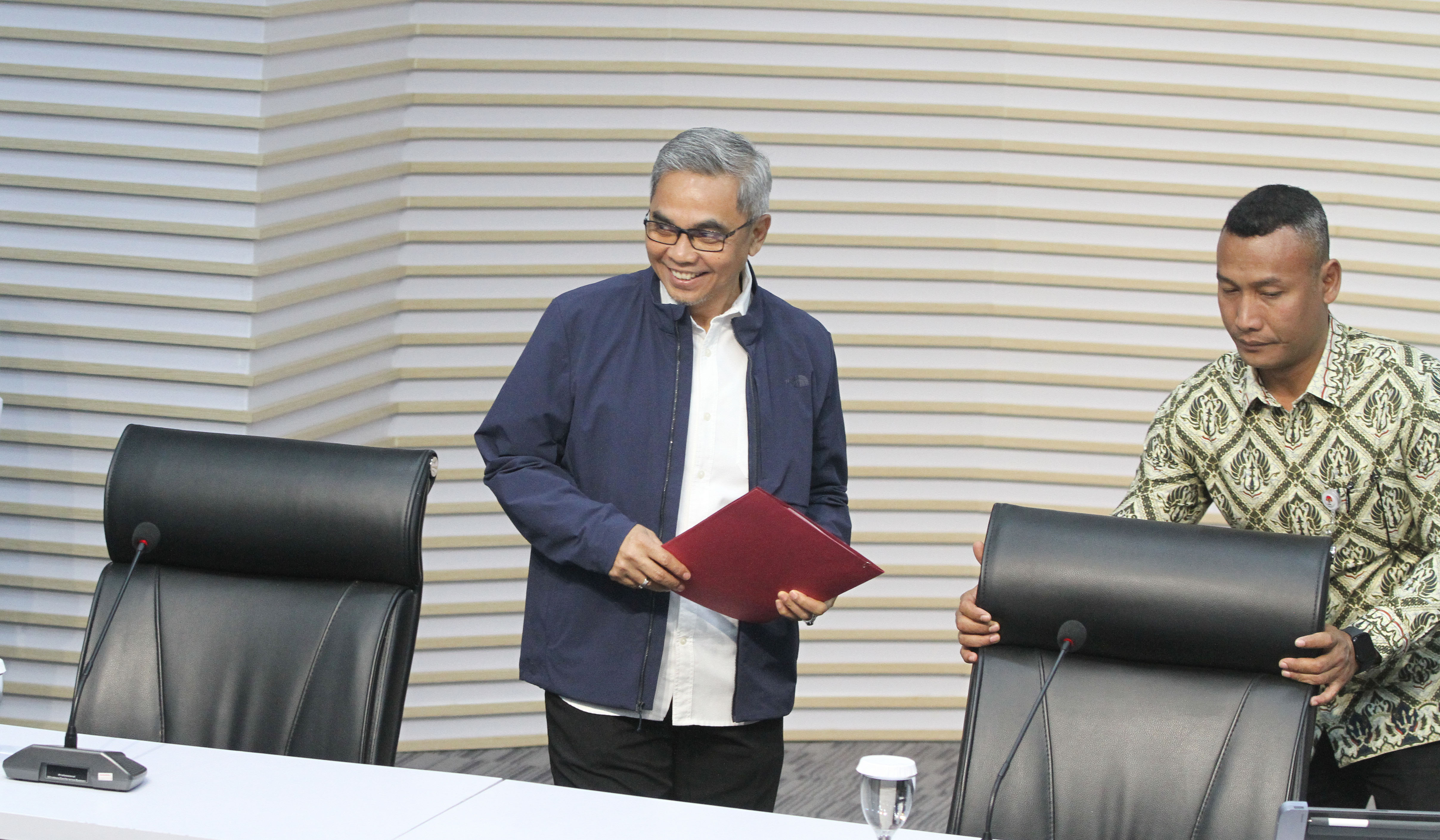 Ketua KPK Setyo Budiyanto, saat konferensi pers di Jakarta. (Agus Priatna/SinPo.id)