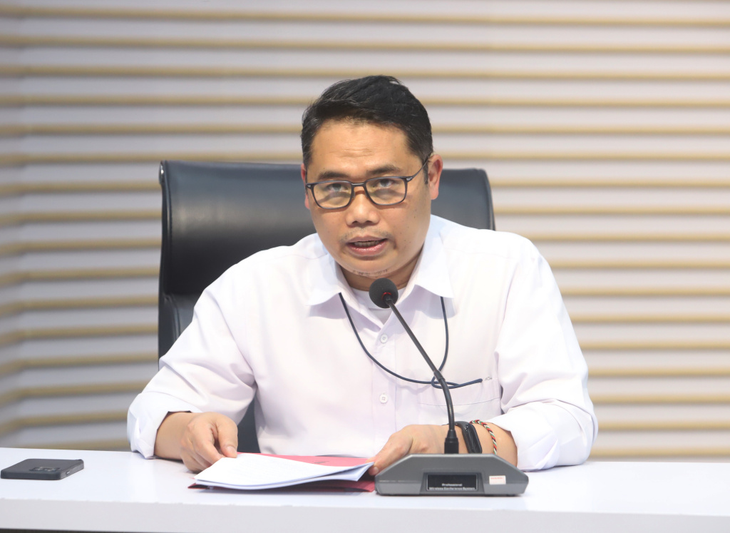 KPK sita barang bukti OTT terkait kasus dugaan suap jalur importasi Direktorat Jenderal Bea dan Cukai (Ashar/SinPo.id)