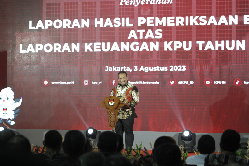 KPU mendapatkan laporan hasil keuangan terbaik BPK dengan meraih Wajar Tanpa Pengecualian (WTP) (Ashar/SinPo.id)
