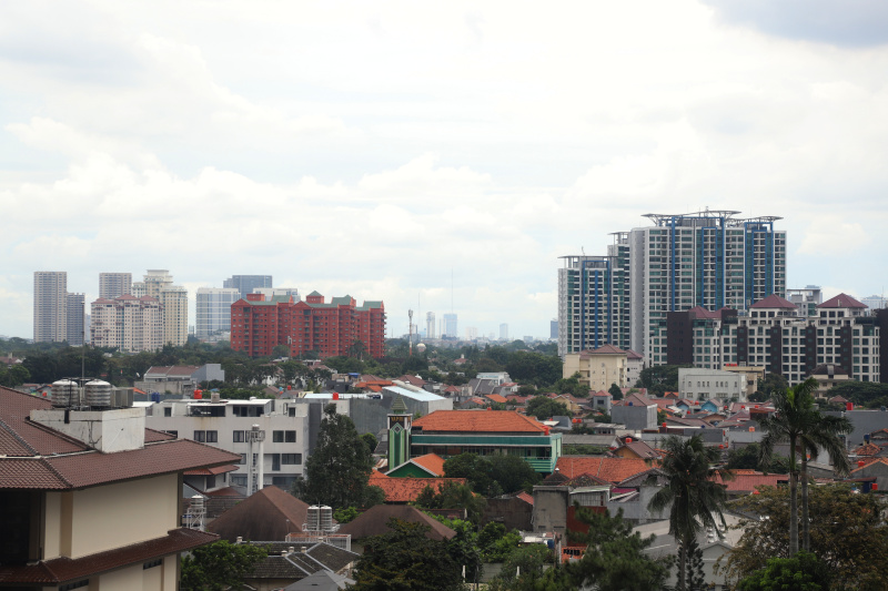 Kualitas udara Jakarta pada hari ini rabu (16/4) tidak sehat dari sumber pemantau udara IQAir (Ashar/SinPo.id)