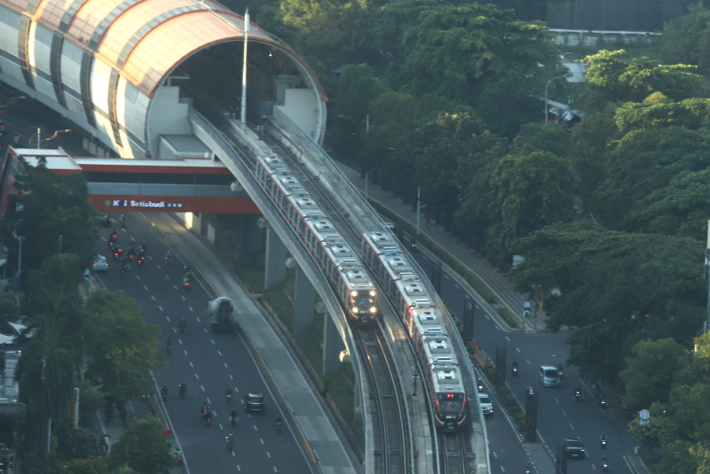 Pada Kuartal I 2024 penumpang LRT Jabodebek tembus 3,84 juta (Ashar/SinPo.id)