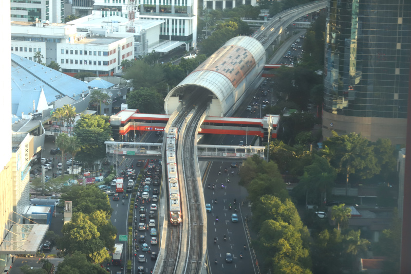 Pada Kuartal I 2024 penumpang LRT Jabodebek tembus 3,84 juta (Ashar/SinPo.id)