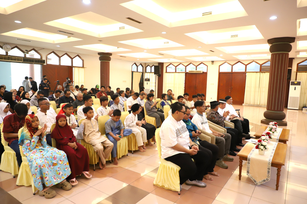 Koordinatoriat Wartawan Parlemen (KWP) menggelar keberkahan dengan saling berbagi di Bulan Ramadan (Ashar/SinPo)