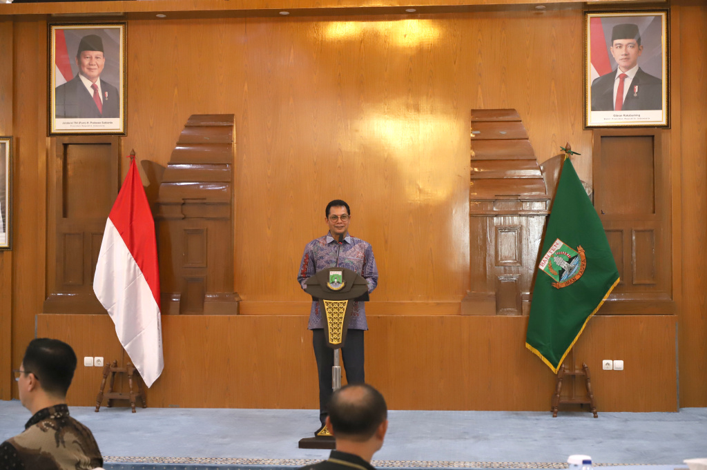 Koordinatoriat Wartawan Parlemen disambut hangat oleh Gubernur Banten Andra Soni saat mengunjungi Gedung Negara (Ashar/SinPo.id)