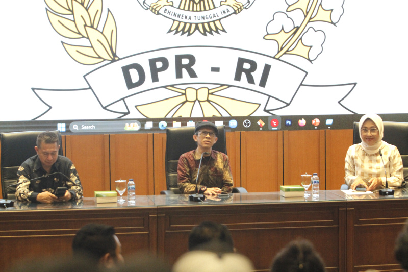 Koordinatoriat Wartawan Parlemen gelar diskusi Dialektika Demokrasi dengan tema"Jaga Stabilitas Nasional Pasca Pilpres (Ashar/SinPo.id)