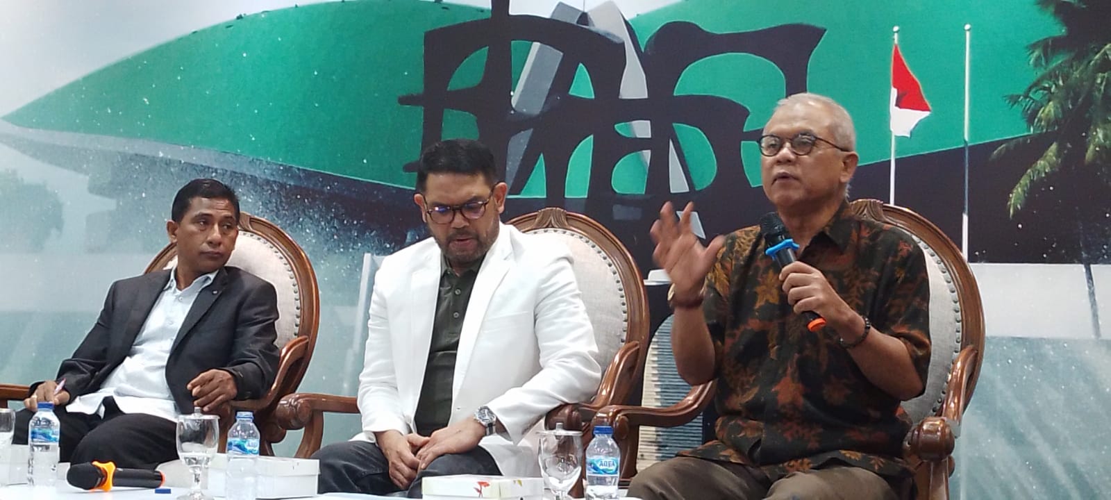 Koordinatoriat Wartawan Parlemen gelar diskusi Forum Legislasi tentang RUU Perampasan Aset Terkait Tindak Pidana (Ashar/SinPo.id)