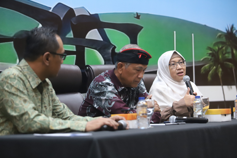 Koordinatoriat Wartawan Parlemen menggelar diskusi tentang RUU Sisdiknas (Ashar/SinPo.id)