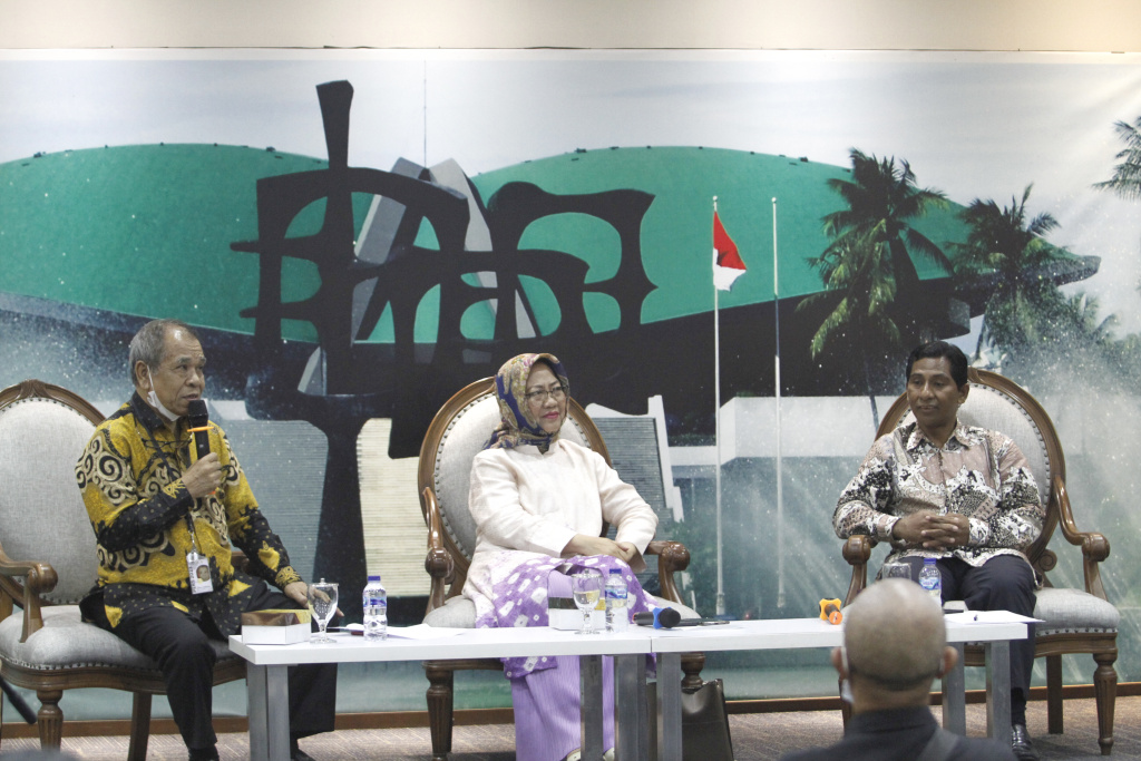 Koordinatoriat Wartawan Parleme gelar diskusi Dialektika Demokrasi Polemik Penundaan Pilkada 2024 (Ashar/SinPo.id)