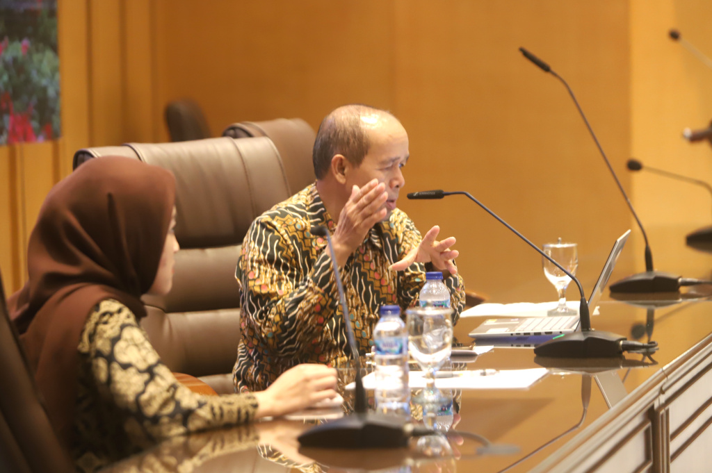 Koordinatoriat Wartawan Parlemen menggelar diskusi Forum Dialektika 