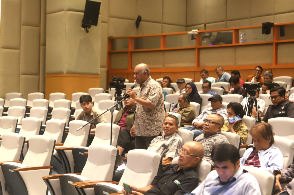 Koordinatoriat Wartawan Parlemen menggelar diskusi Forum Dialektika 