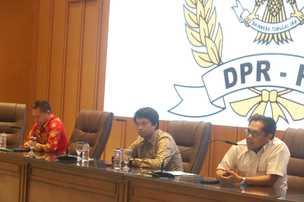 Koordinatoriat Wartawan Parlemen menggelar diskusi menangkal berita hoax di sosial media (Ashar/SinPo.id)