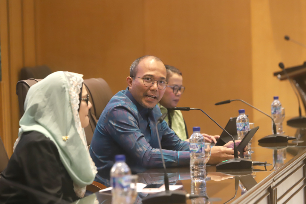 Koordinatoriat Wartawan Parlemen menggelar diskusi Mendorong UMKM Naik Kelas (Ashar/SinPo.id)