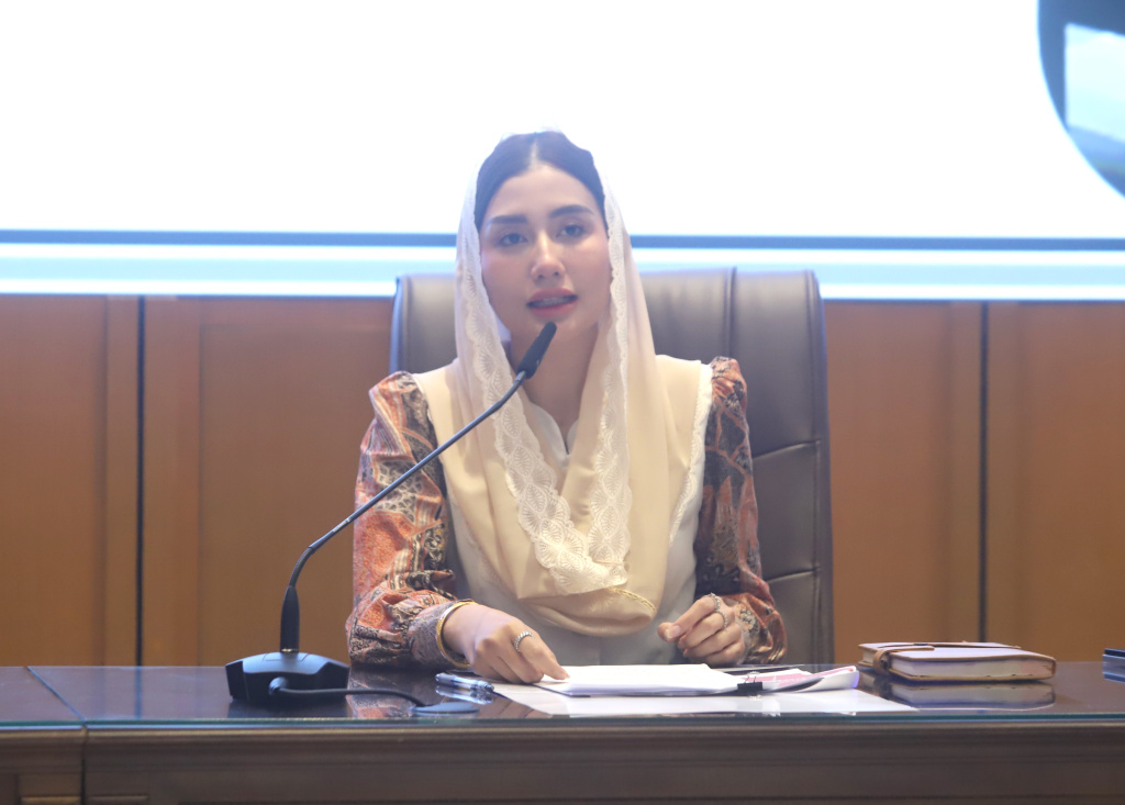 Koordinatoriat Wartawan Parlemen menggelar diskusi Strategi Mendorong Pertumbuhan Ekonomi 8 Persen