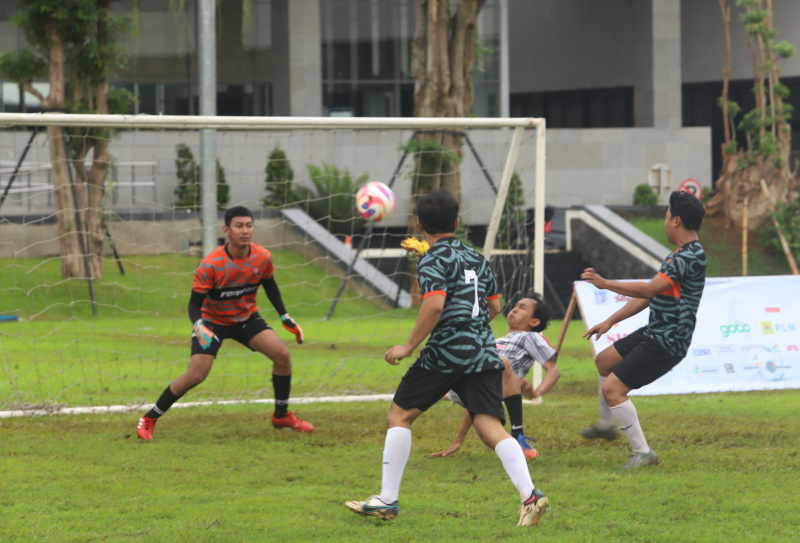 Koordinatoriat Wartawan Parlemen gelar KWP CUP Mini Soccer 2025 yang diikuti 16 tim antar desk wartawan (Ashar/SinPo.id)