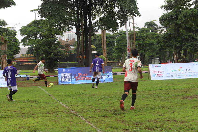Koordinatoriat Wartawan Parlemen gelar KWP CUP Mini Soccer 2025 yang diikuti 16 tim antar desk wartawan (Ashar/SinPo.id)