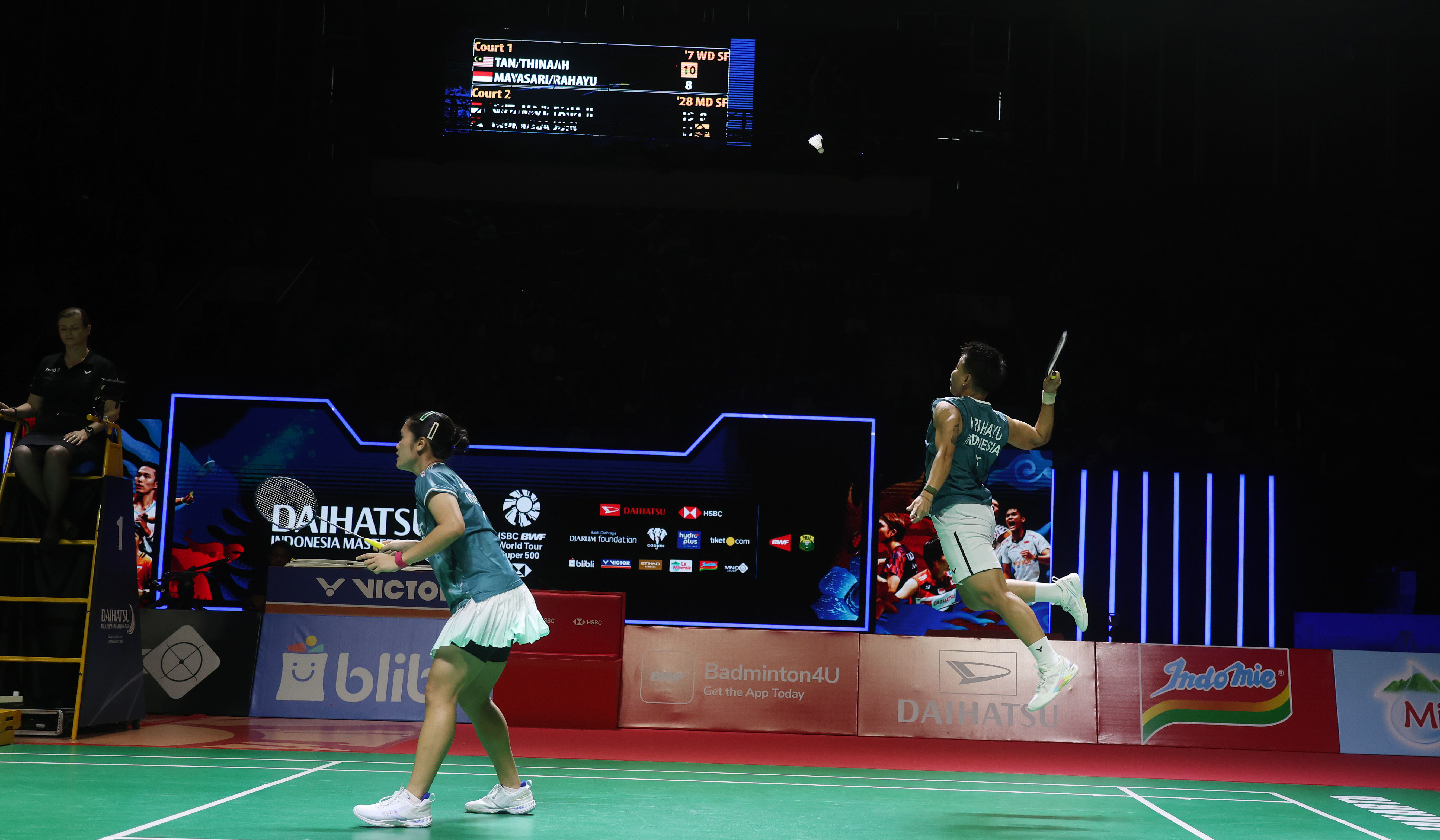 Ganda putri Indonesia, Lanny Tria Mayasari/Apriyani Rahayu, pada ajang Indonesia Masters 2026 di Istora Senayan. (Agus Priatna/SinPo.id)