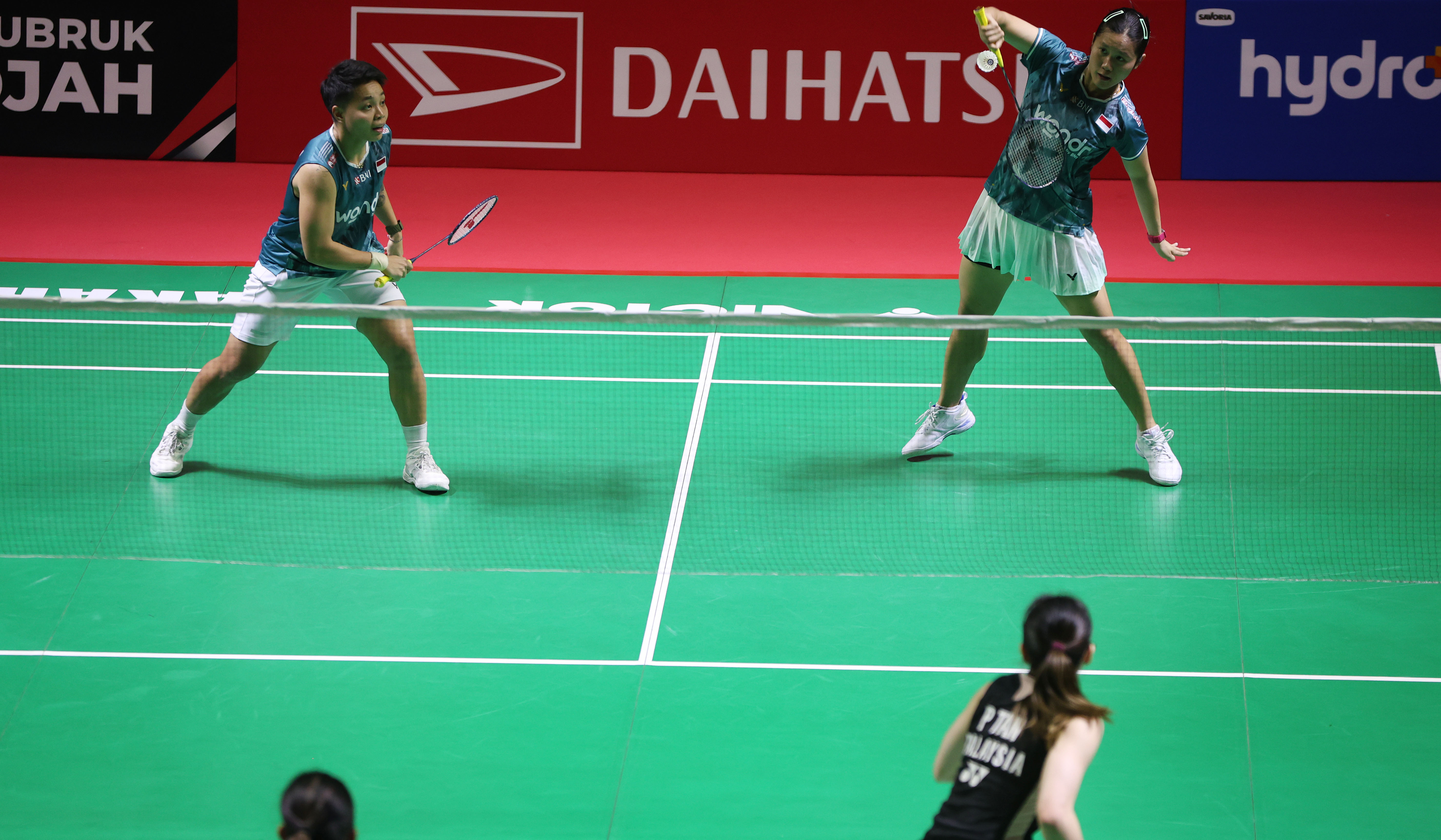 Ganda putri Indonesia, Lanny Tria Mayasari/Apriyani Rahayu, pada ajang Indonesia Masters 2026 di Istora Senayan. (Agus Priatna/SinPo.id)