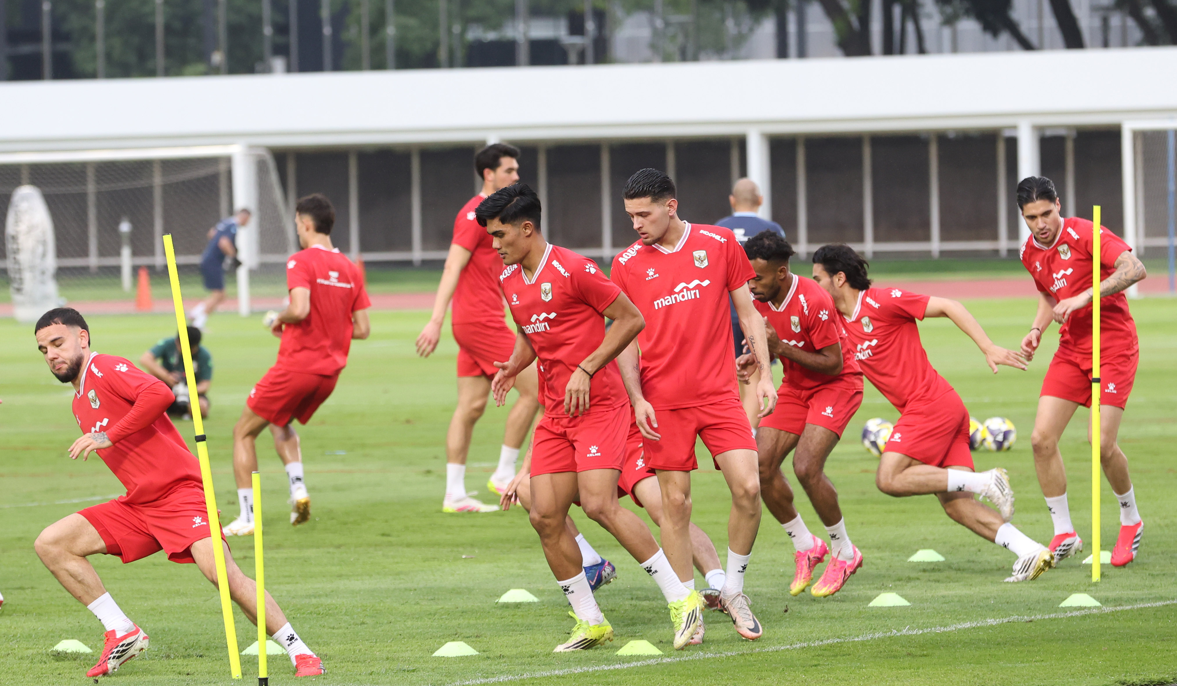 Latihan Timnas Indonesia. (Agus Priatna/SinPo.id)