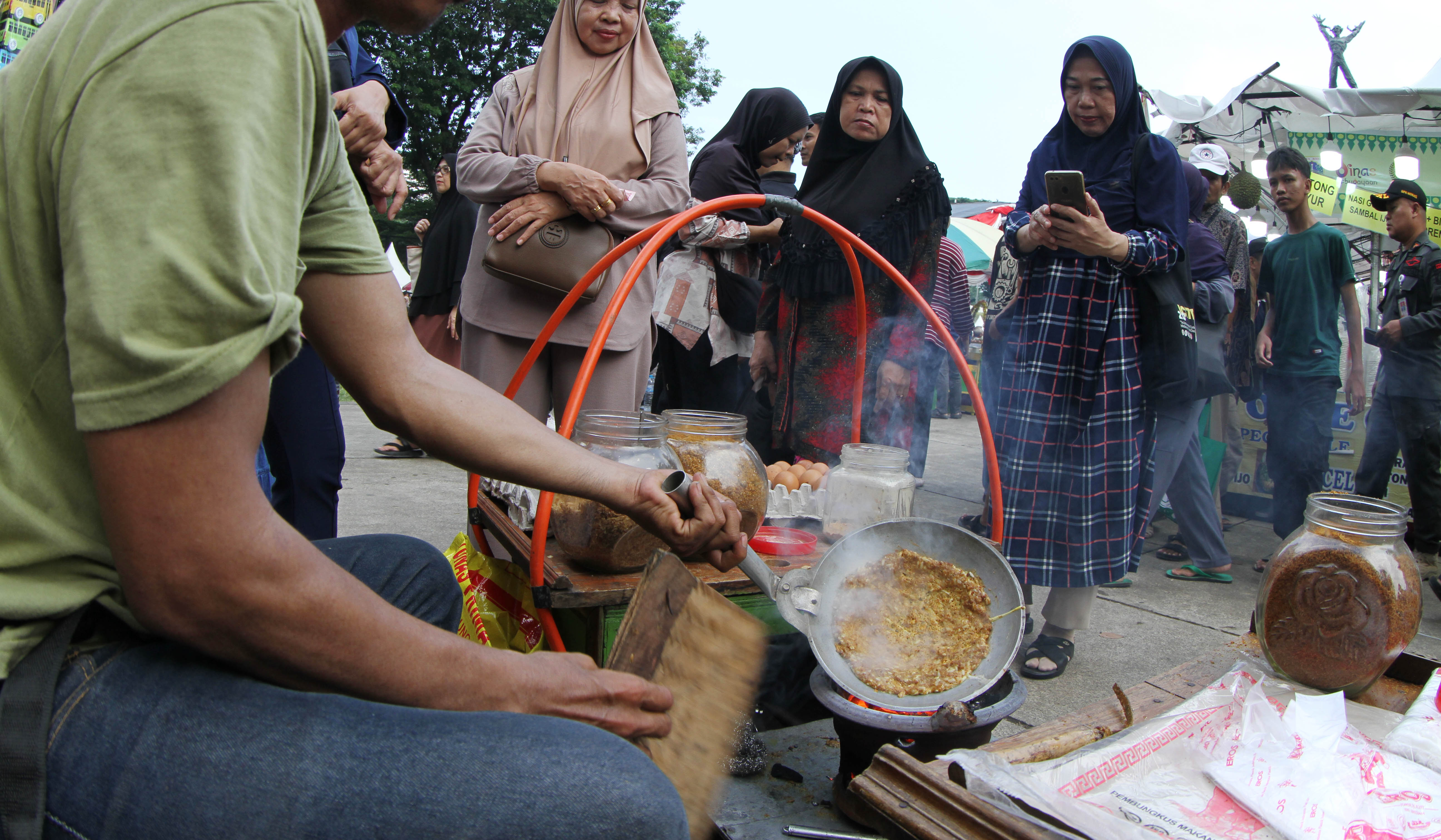 Suasana Lebaran Betawi 2026 di Lapangan Banteng, Jakarta. (Agus Priatna/SinPo.id)