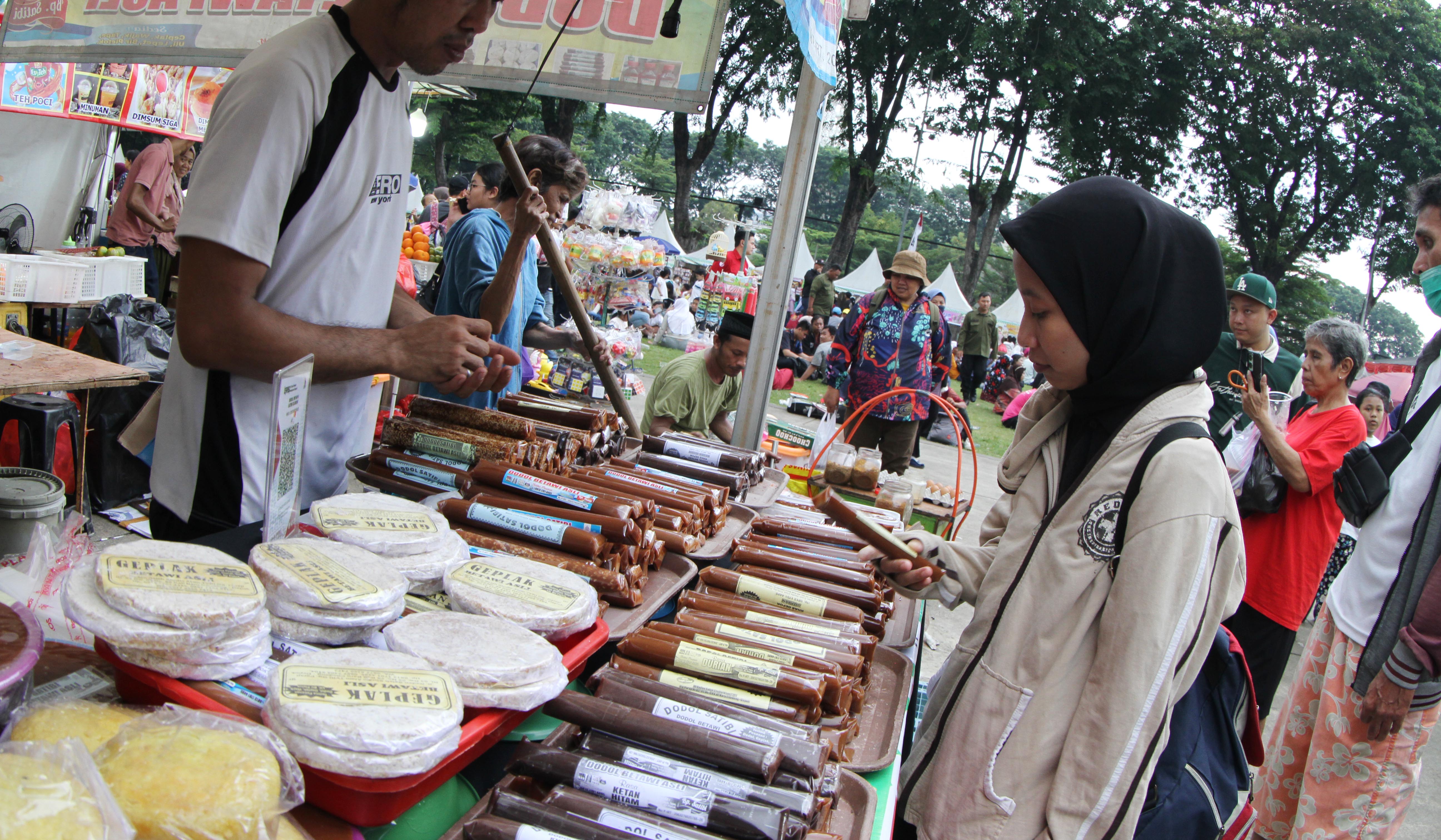 Suasana Lebaran Betawi 2026 di Lapangan Banteng, Jakarta. (Agus Priatna/SinPo.id)