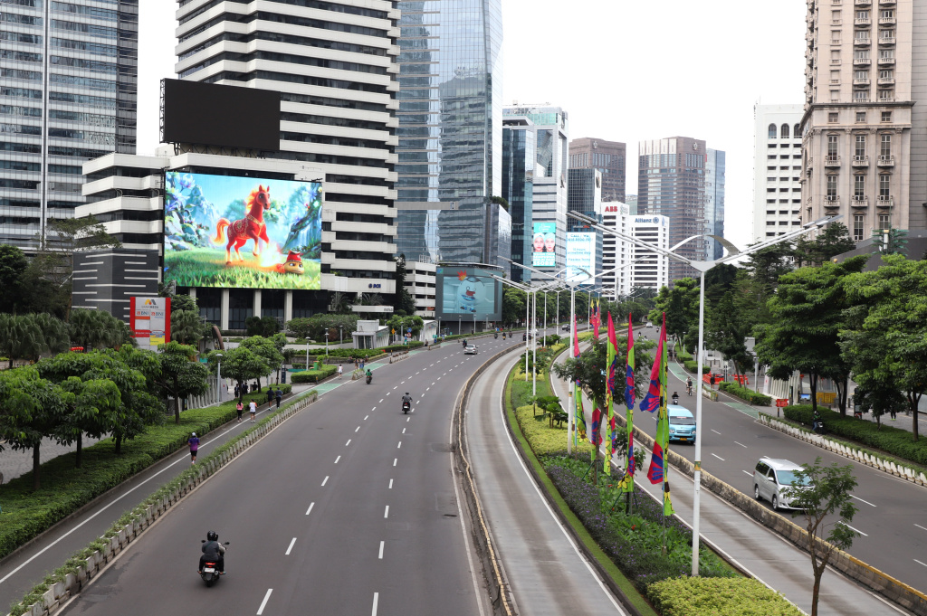 Suasana sangat lengang libur panjang tahun baru Imlek 2577 di kawasan Sudirman (Ashar/SinPo.id)