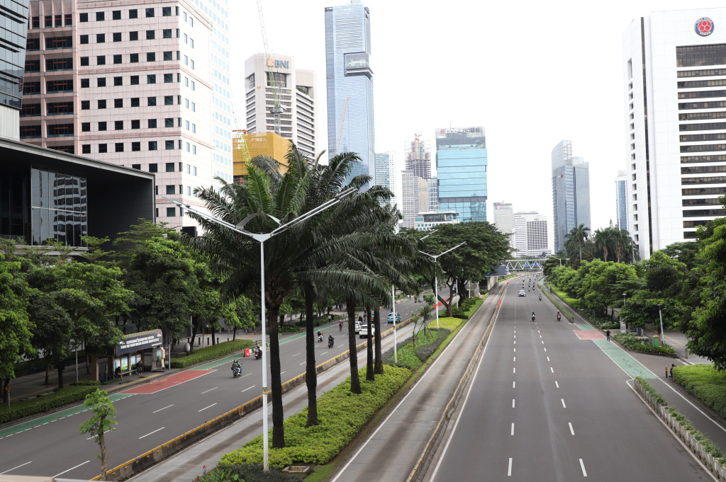 Suasana sangat lengang libur panjang tahun baru Imlek 2577 di kawasan Sudirman (Ashar/SinPo.id)