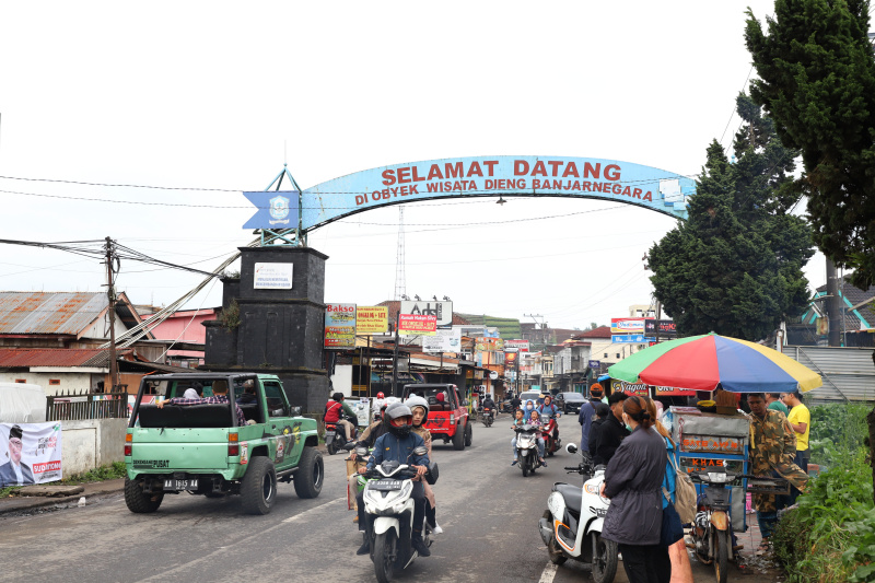 Libur panjang Waisak Wisata Dieng dipadati oleh para wisatawan lokal dan internasional (Ashar/SinPo.id)