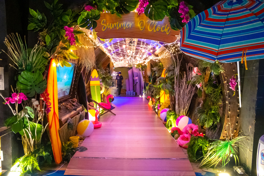 Jakarta Aquarium & Safari memberikan liburan yang terbaik bagi para pengunjung seperti tema Liburan Summer Vibe di Jakarta Aquarium (Ashar/SinPo.id)