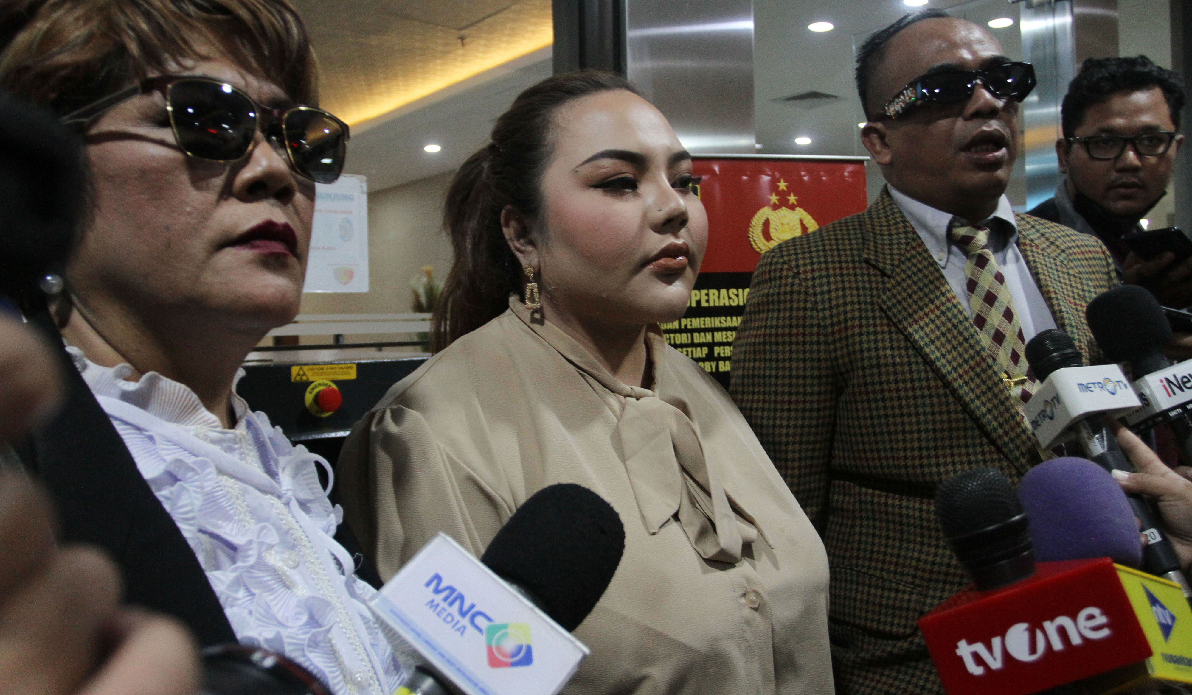 Lisa tiba di Bareskrim. (Agus Priatna/SinPo.id)