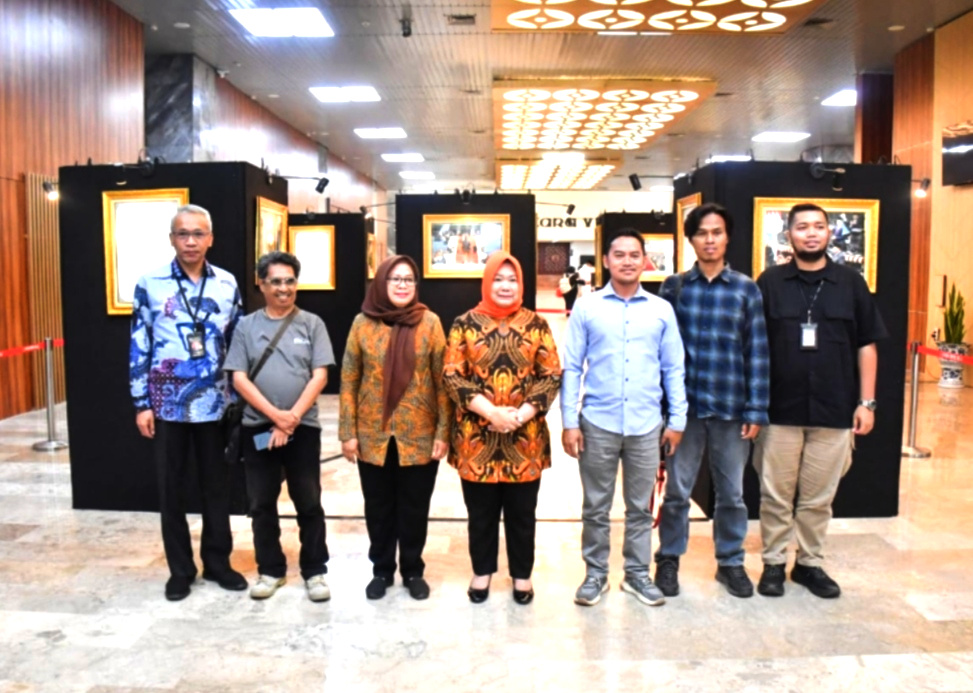 Sekjen MPR RI Siti Fauziah resmi membuka Lomba Anugerah Jurnalistik MPR RI (Ashar/SinPo.id)