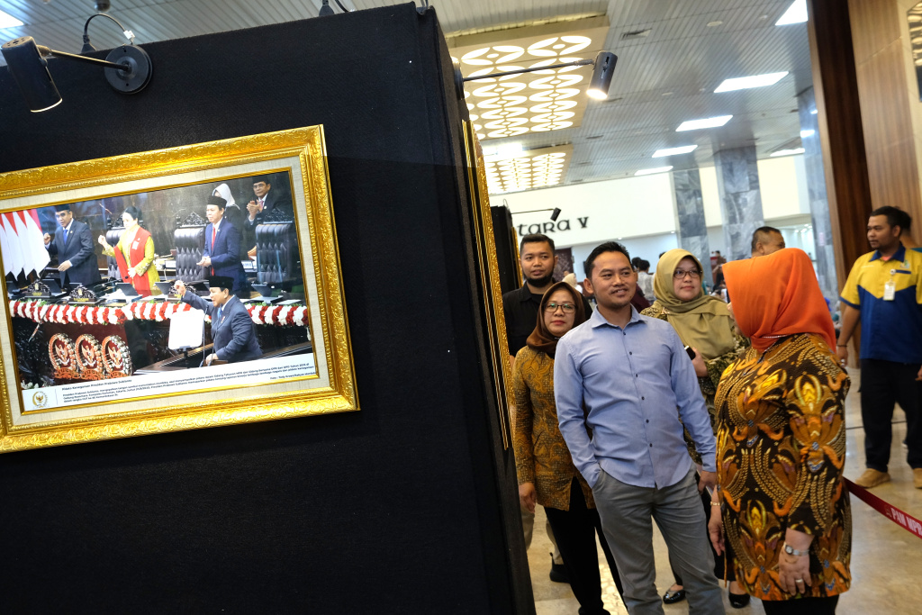 Sekjen MPR RI Siti Fauziah resmi membuka Lomba Anugerah Jurnalistik MPR RI (Ashar/SinPo.id)