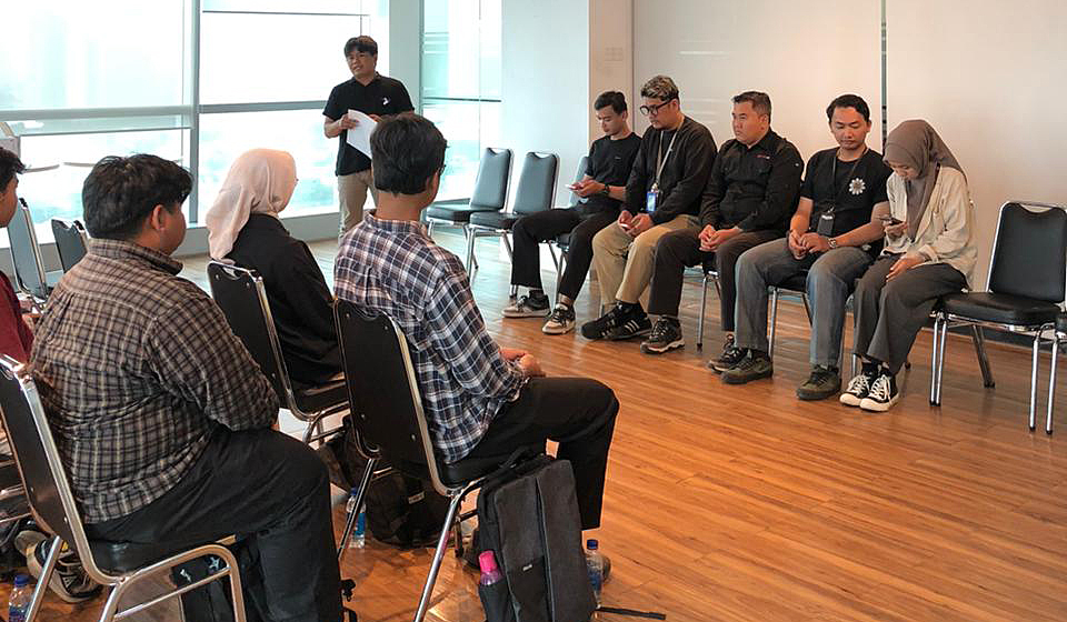 Program magang Sekolah Tinggi Multi Media “MMTC” Yogyakarta di stasiun televisi digital Sinpo TV.