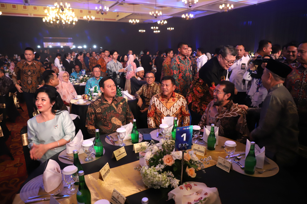 Ketua DPD RI Sultan B Najamudin menghadiri malam puncak Grand Final Duta DPD di Balai Sudirman (Ashar/SinPo.id)