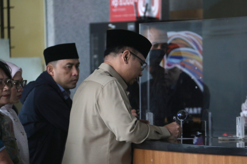 Mantan Menteri Agama Yaqut Cholil Qoumas kembali menjalani pemeriksaan oleh KPK sebagai saksi terkait kasus dugaan korupsi Kouta Haji di Kementerian Agama pada tahun 2023-2024 (Ashar/SinPo.id)