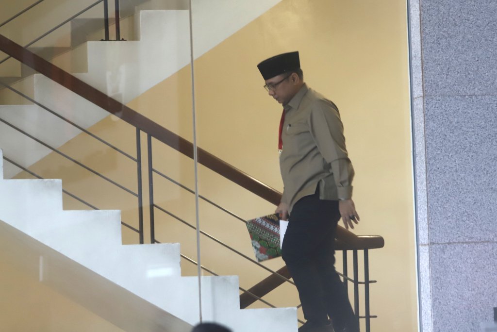 Mantan Menteri Agama Yaqut Cholil Qoumas kembali menjalani pemeriksaan oleh KPK sebagai saksi terkait kasus dugaan korupsi Kouta Haji di Kementerian Agama pada tahun 2023-2024 (Ashar/SinPo.id)