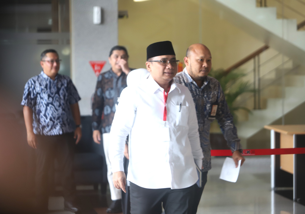 Eks Menteri Agama Yaqut Cholil Qoumas kembali menjalani pemeriksaan sebagai saksi tersangka terkait kasus dugaan korupsi Kouta Haji 2023-2024 (Ashar/SinPo.id)