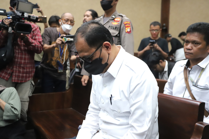 Terdakwa mantan pejabat pajak Rafael Alun Trisambodo vonis hukuman 14 tahun penjara oleh Hakim terkait kasus Tindak Pidana Pencucian Uang (Ashar/SinPo.id)