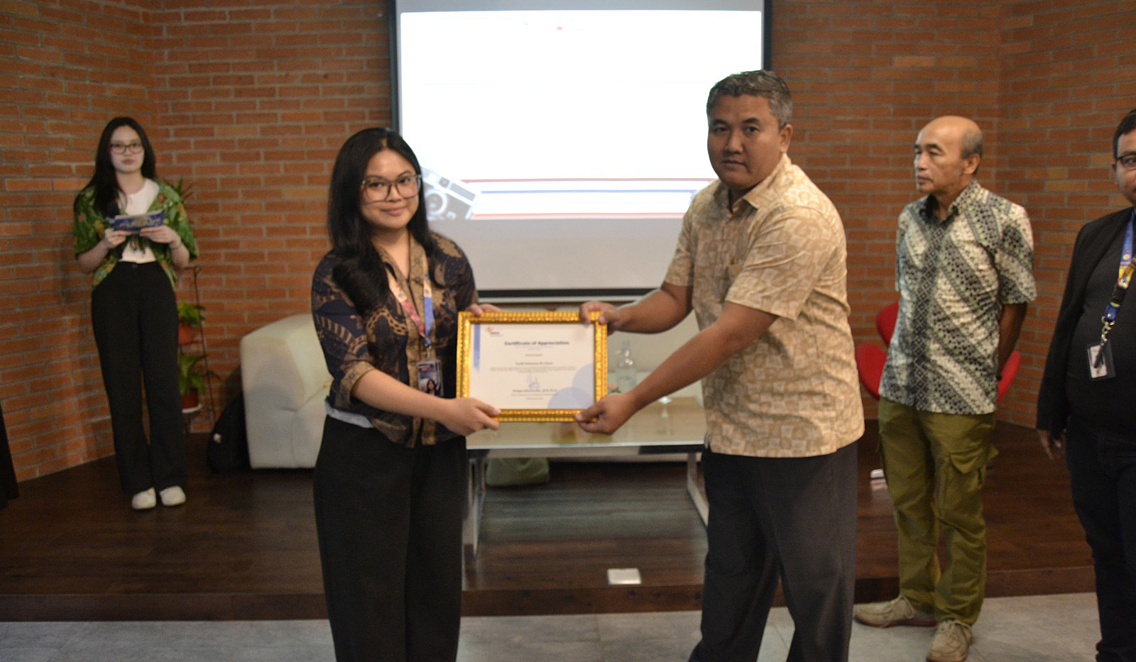 Diskusi peran media di era digital. (Agus Priatna/SinPo.id)