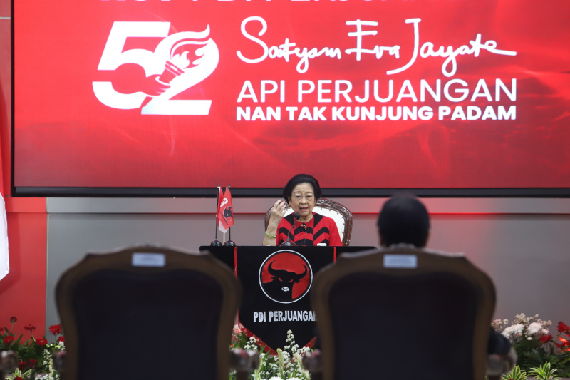 Ketua Umum PDIP Megawati Soekarnoputri menghadiri HUT ke-52 PDIP yang bertema