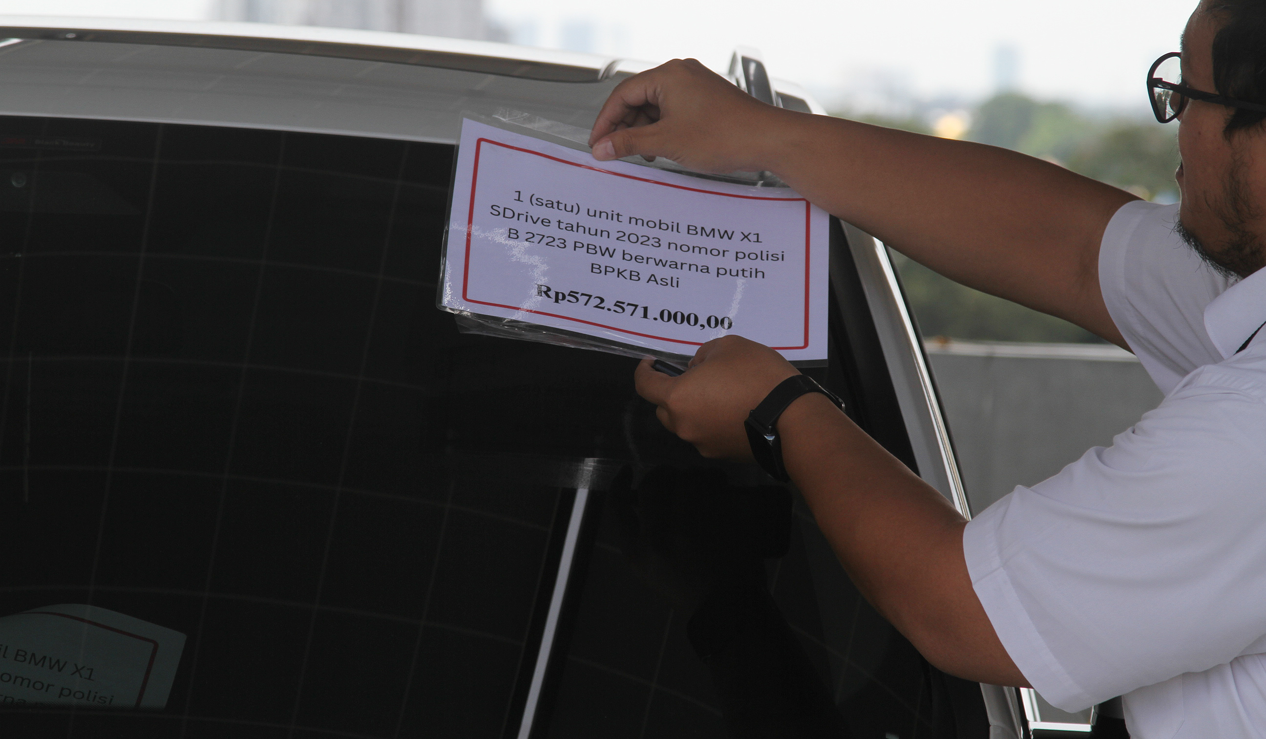 KPK bakal lelang barang koruptor. (Agus Priatna/SinPo.Id)