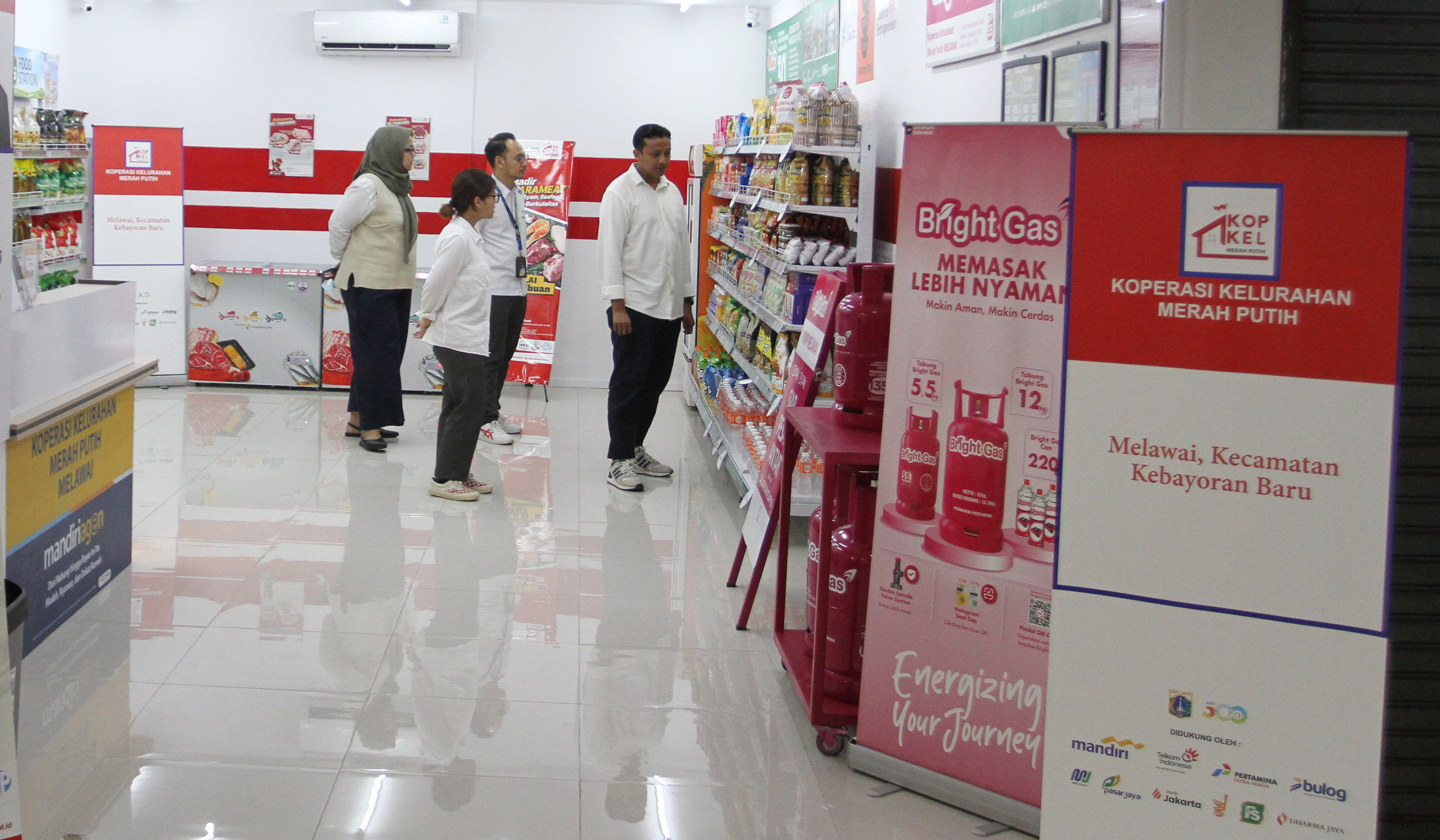 Gerai Koperasi Merah Putih di Jakarta. (Agus Priatna/SinPo.id)