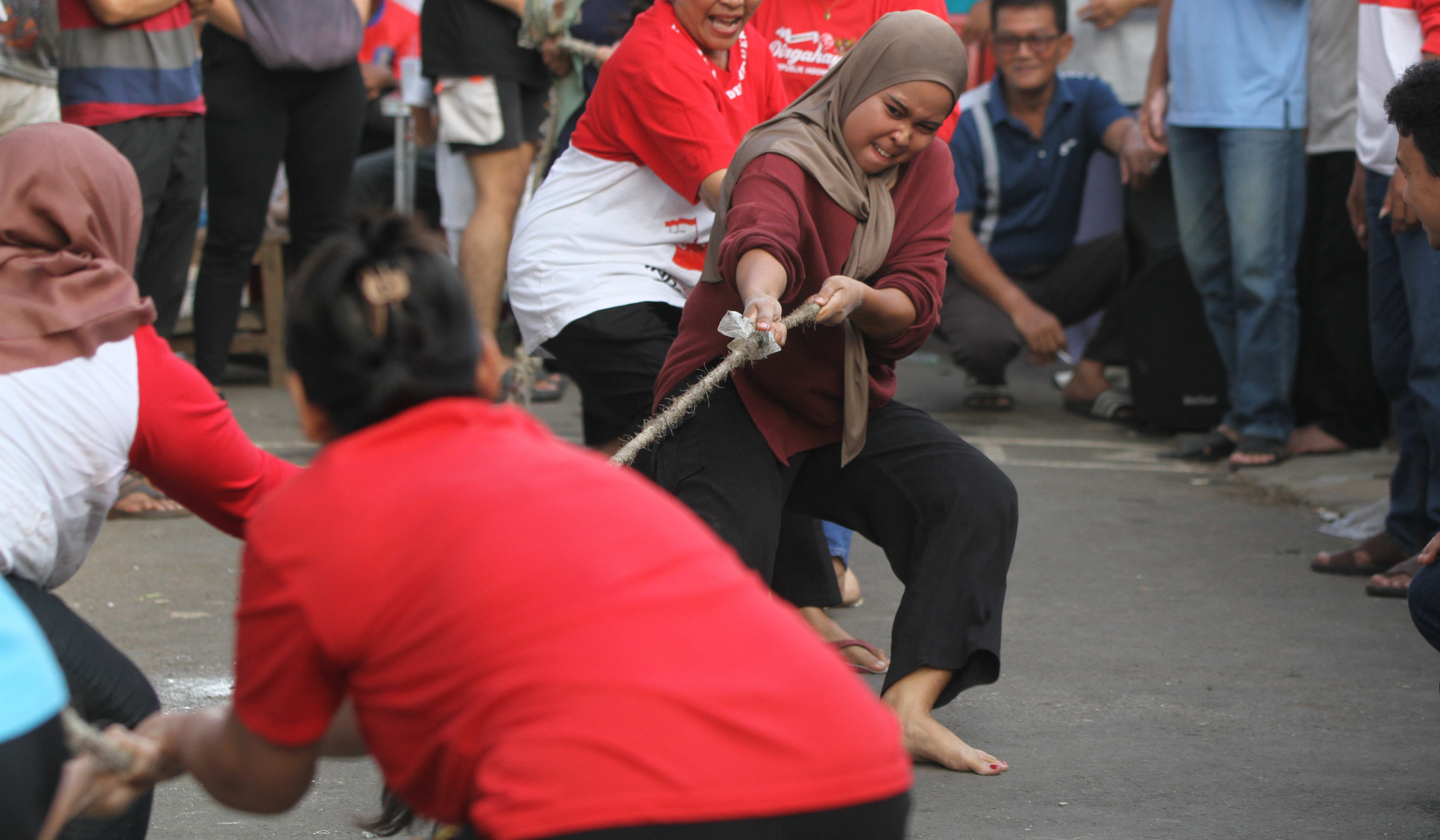 Lomba HUT ke-80 RI di Menteng Jaya. (Agus Priatna/SinPo.id)